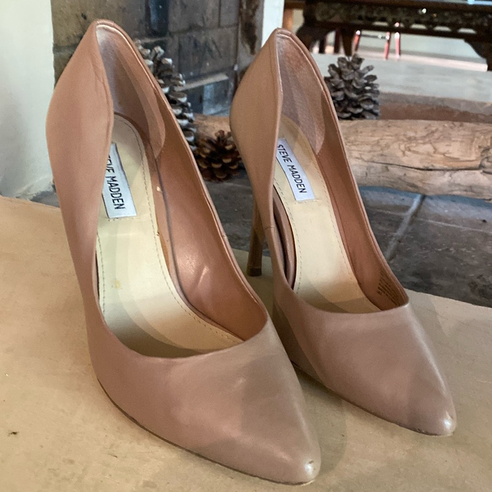 Steve Madden pumps